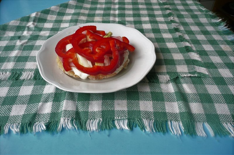 Chlebové závitky se šunkou