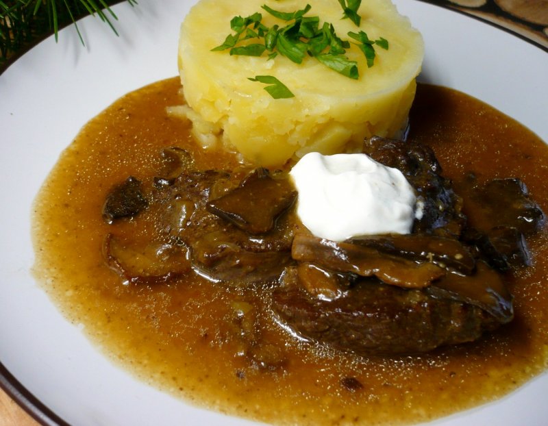 Hovězí plátky na houbách III